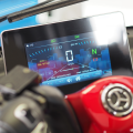 Motorower elektryczny trójkołowy zabudowany NEMO samochod microcar - Iamelectric wyświetlacz