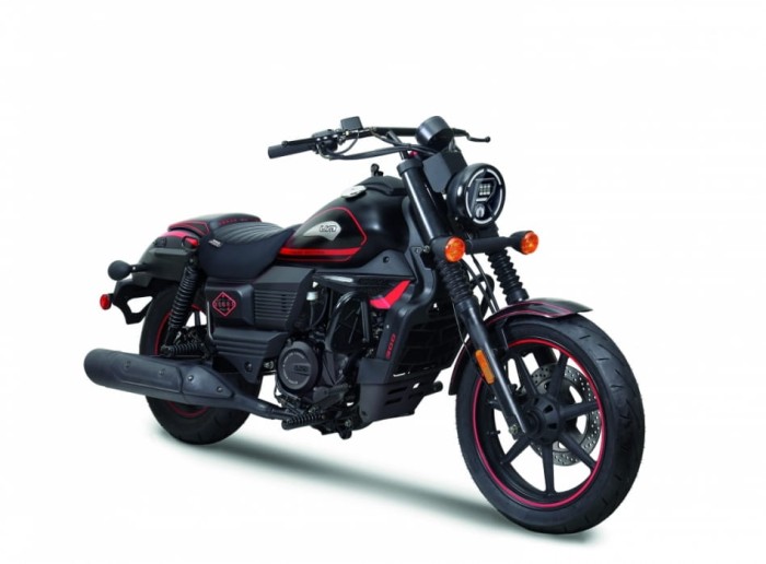 Motocykl UM RENEGADE VEGAS 300 cc