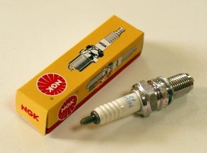 ŚWIECA ISKROWA NGK D8EA