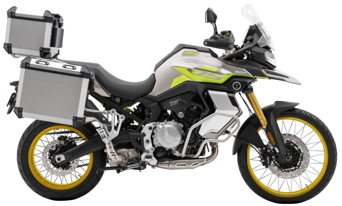 new-900dsx-studio-2-2-3209279356.png
