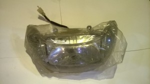 LAMPA PRZEDNIA KOMPLETNA SKUTER REFLEKTOR