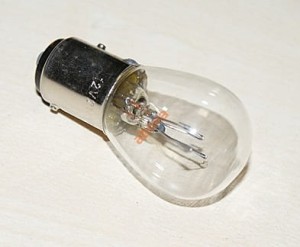 Żarówka lampy tył 12V 21/5W Biała
