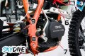 CROSS XMOTOS XB-88 SKYDIVE 21/18" 250cc detale pod lupą