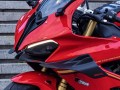 Motocykl QJmotor SRK 800 RR - EURO 5 swiatlo