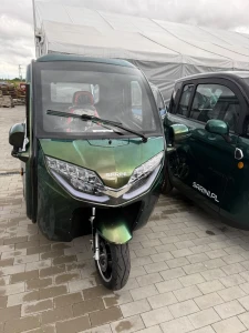 Mini samochód elektryczny SARINI FIBI