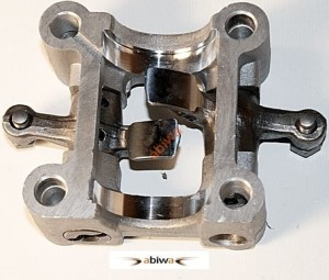 KLAWIATURA Z DŹWIGNIAMI ZAWORÓW I ŚRUBAMI REGULACYJNYMI 4T 139QMB, TAJWAN