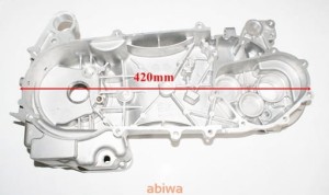 KARTER GŁÓWNY SILNIKA 125 CCM AUTOMAT-DŁ.420MM